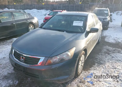 2010 Honda Accord 2.4 Lx z USA, uszkodzony, nr VIN 1HGCP2F32AA019331
